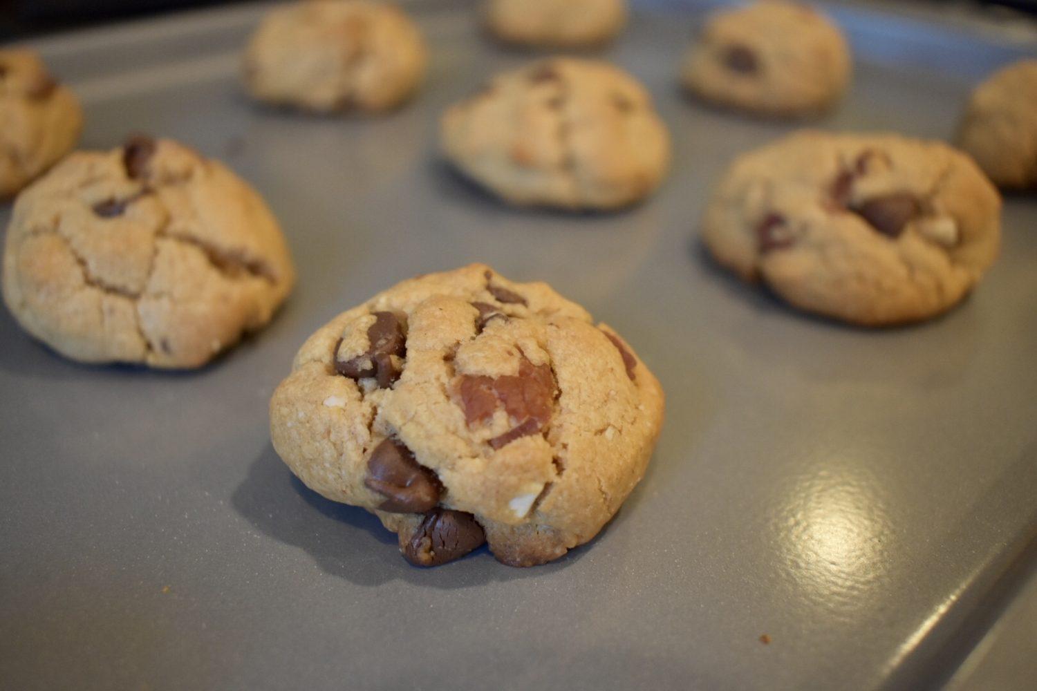 YOU'RE BACON ME CRAZY Bacon-Peanut Butter Bliss Cookie Recipe - Suzanne ...